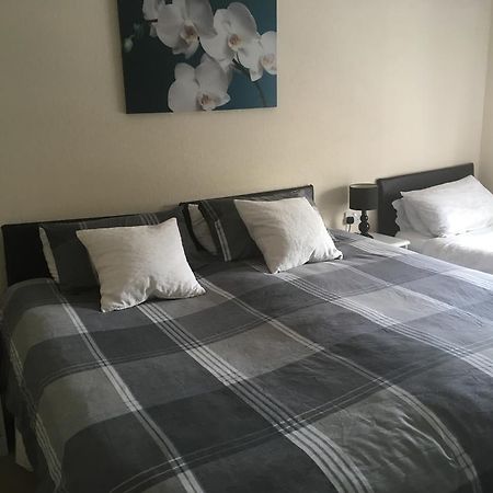 Bentons Guest House Cheltenham Esterno foto