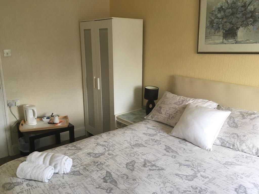 Bentons Guest House Cheltenham Esterno foto
