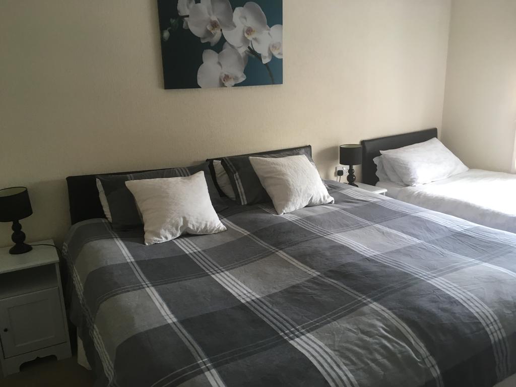 Bentons Guest House Cheltenham Esterno foto