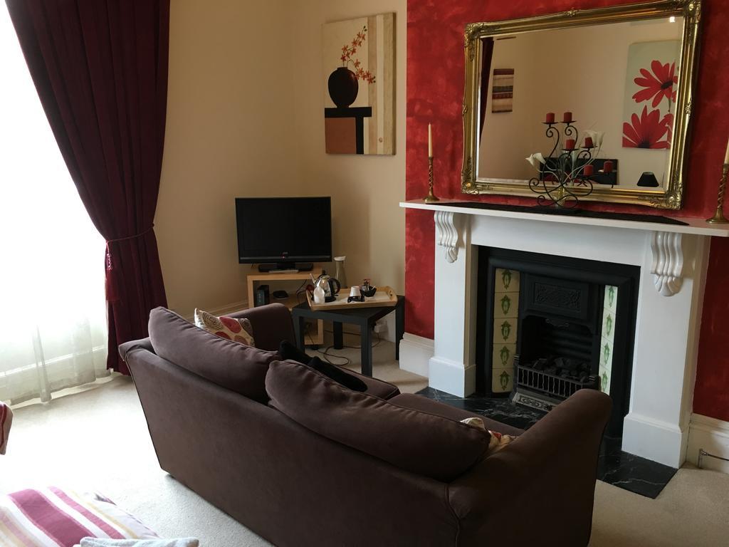 Bentons Guest House Cheltenham Esterno foto
