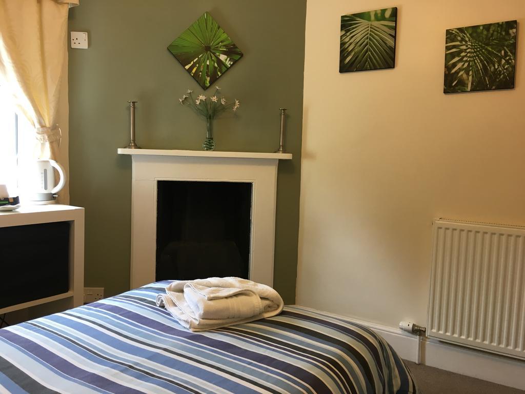 Bentons Guest House Cheltenham Esterno foto