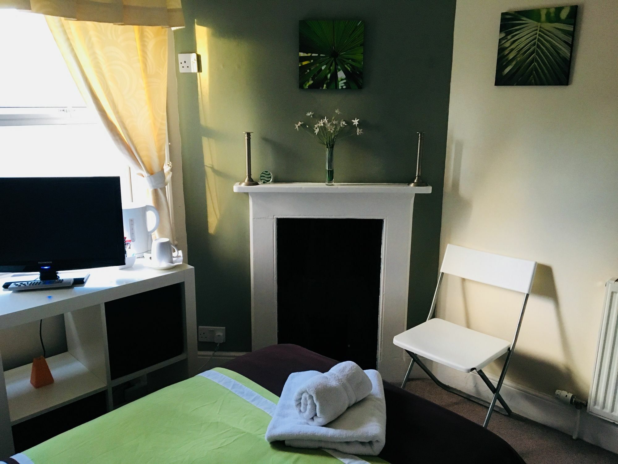 Bentons Guest House Cheltenham Esterno foto