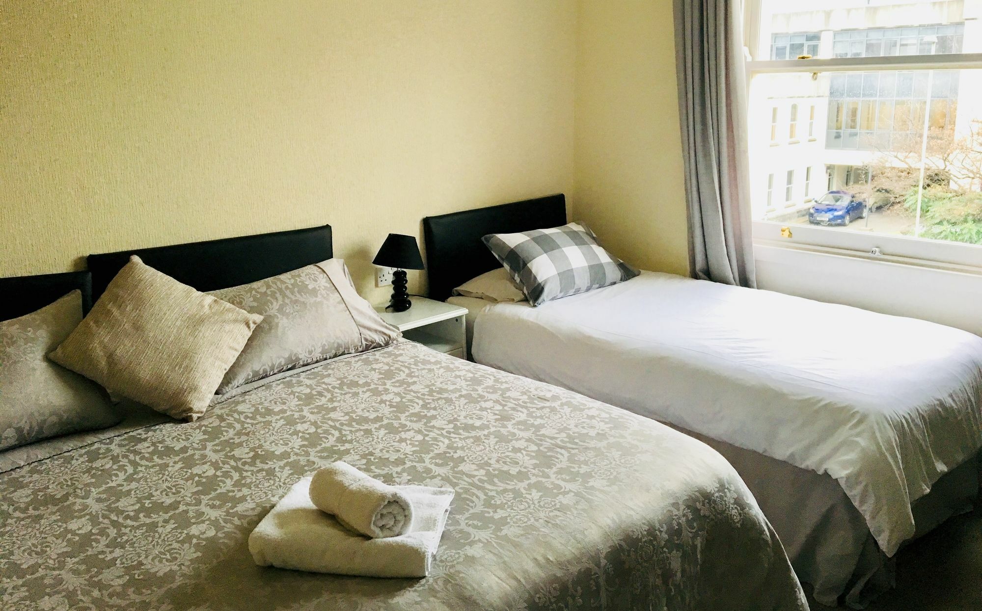 Bentons Guest House Cheltenham Esterno foto